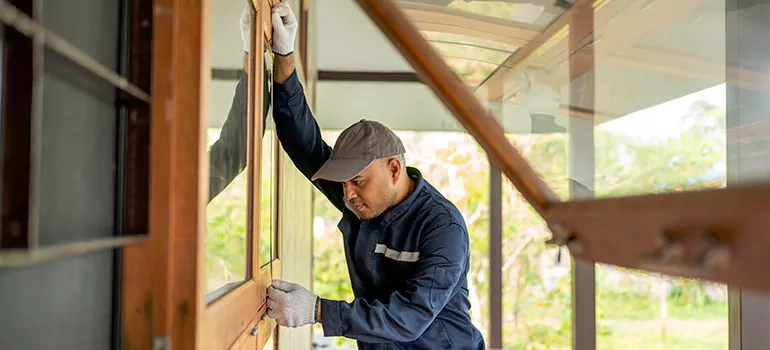 Double Hung Vinyl Window Sash Replacement in Lake Worth, FL